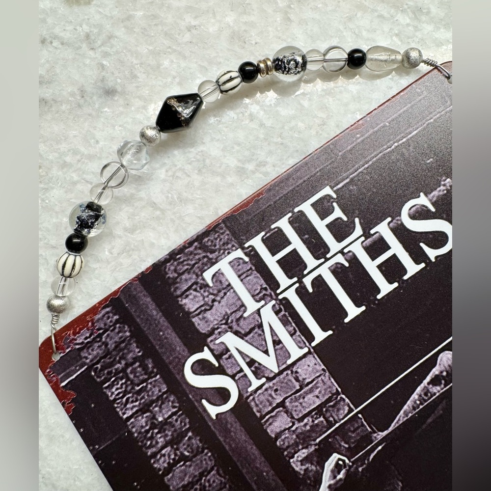 New The Smiths Band 80s Inspired Metal Wall Sign w/ Beaded Hanger - 8” x 12” - Picture 3 of 6